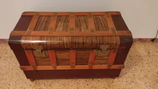 Baúl Vintage Madera y Metal