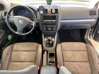 Volkswagen Golf 2005