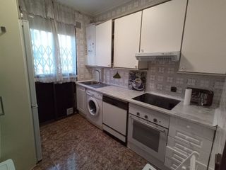 Piso en alquiler en Palos de Moguer en Madrid