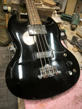 Bajo Eléctrico Gibson SG Negro