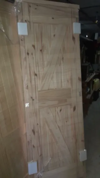 Puerta rústica estilo granero madera