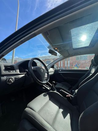 Volkswagen Golf 2005