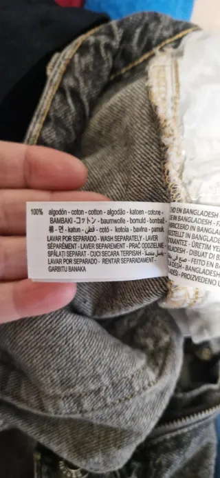 Pantalón vaquero Bershka gris