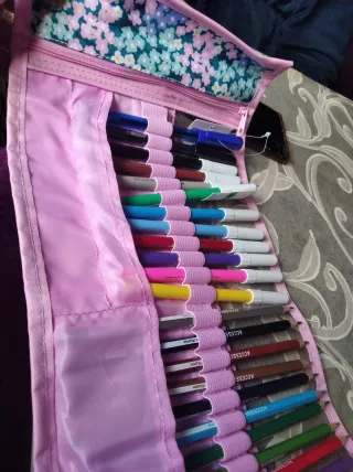 Estuche Benetton enrollable nuevo