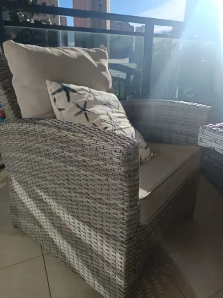 Conjunto de terraza mesa y sillones