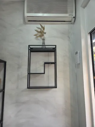 Estantería Metálica y Cristal Negra