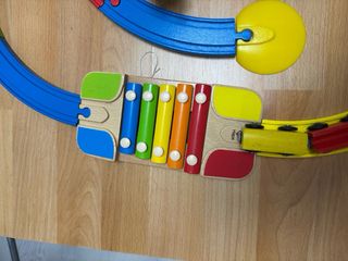 Circuito de Tren de Madera Puzzle. Circuito Hape