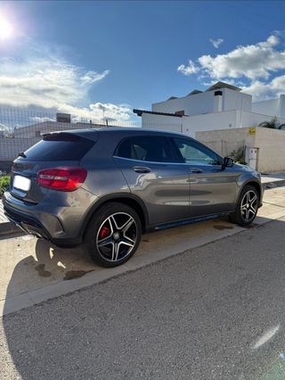 Mercedes-Benz GLA 250 4matic