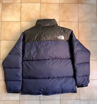 Chaqueta azul y negro