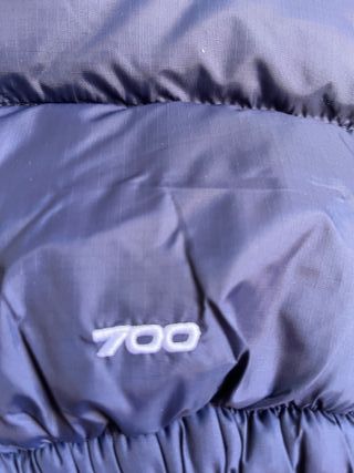 Chaqueta azul y negro