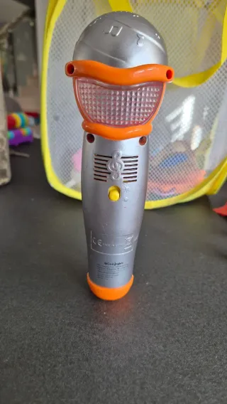 Micrófono de juguete musical con luces