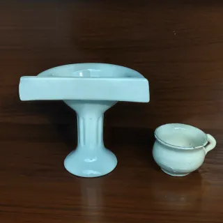 Mini lavabo y orinal de cerámica Vintage