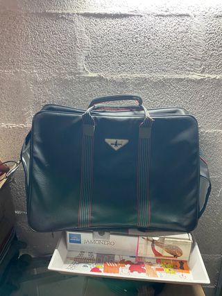 Maleta de Viaje John Travel Negra