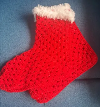 Babbucce rosse uncinetto