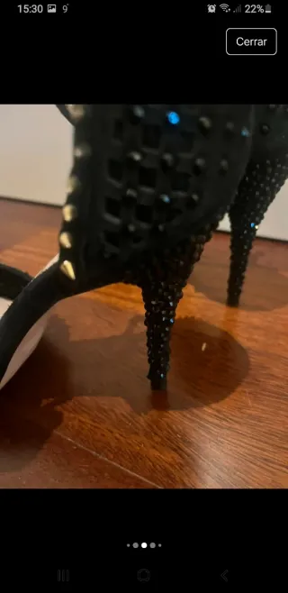 Sandalias Zara Tachuelas Negro y Dorado