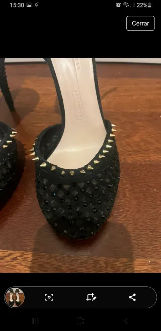 Sandalias Zara Tachuelas Negro y Dorado