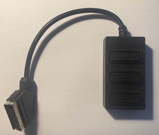 Adaptador Euroconector Scart 1 Macho 3 Hembra