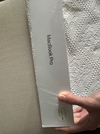 MacBook Pro 13 M2 8GB/512GB Precintado