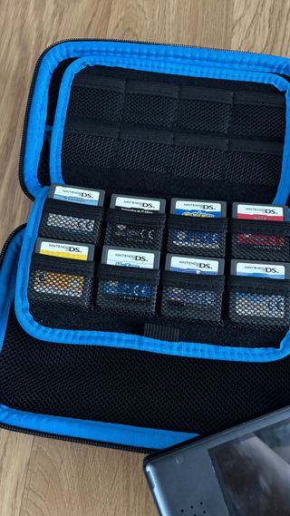 Nintendo DS Lite + Accesorios