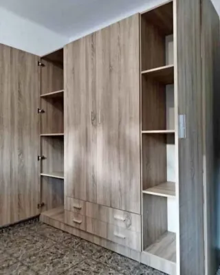 Armarios, cómodas y mesitas de noche modernos – En