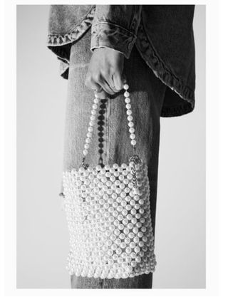 Bolso mini saca perlas de Zara