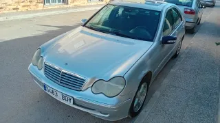 Mercedes-Benz 220 2001