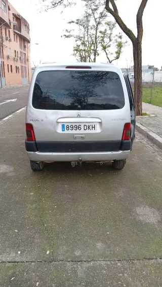Peugeot parnet  1.9 2006
