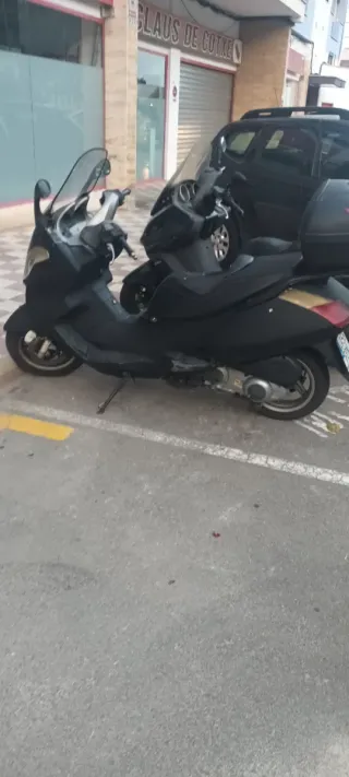 Moto Aprilia Atlantic