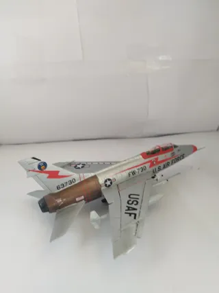 Maqueta F-100F Super Sabre Montada