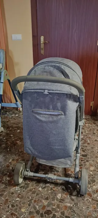 Carro de bebé Lorelli gris