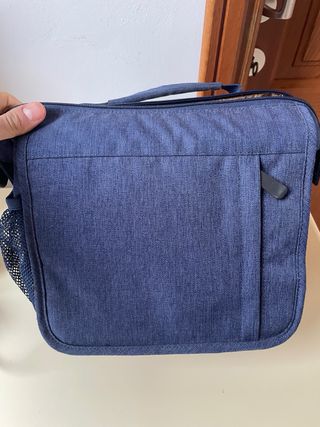 Cámara Canon EOS 1300D con lente 18-55mm