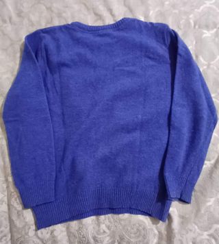 Camisola azul para criança