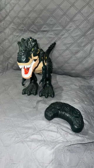 Dinosaurio T-Rex con control remoto
