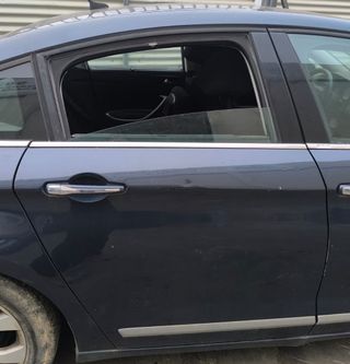PUERTA TRASERA DERECHA CITROËN C5 III 2.0 HDI 2011