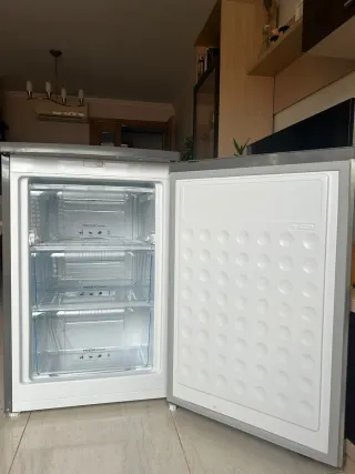 Congelador Infinition CV-88L8X 85L