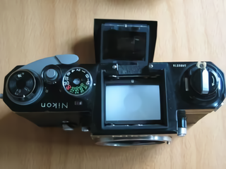 Nikon F Clásica Negra + NIKKOR 50mm f/1.4