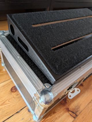 Pedalera Ruach Midnight 3 + Hardcase a medida