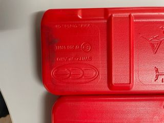 Triángulos Señalización Volvo Originales