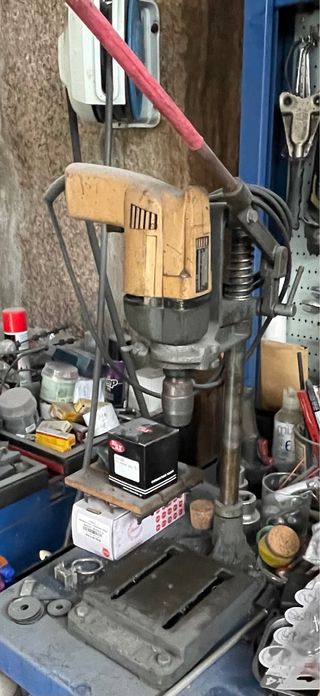 Taladro de columna y soporte