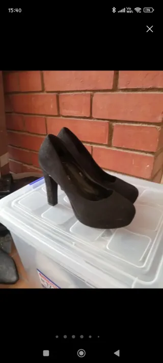 Zapatos de tacón negros