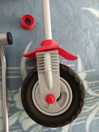 Patinete 2 Ruedas con Luces y Sonido