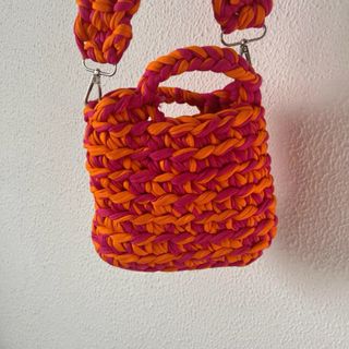 Bolso de ganchillo Nätba naranja y rosa