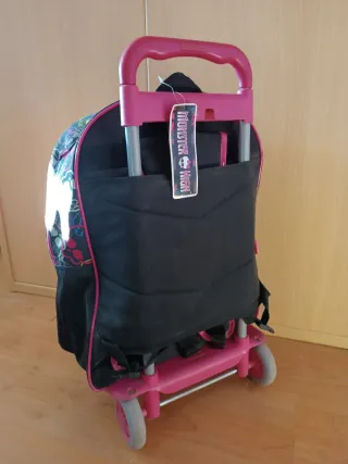 Mochila escolar Monster High + funda flauta