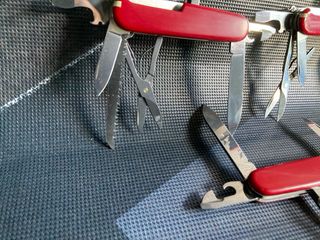 3 Canivetes Victorinox :Huntsman, Climber, Spartan