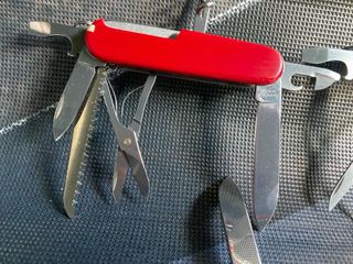 3 Canivetes Victorinox :Huntsman, Climber, Spartan