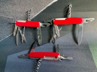 3 Canivetes Victorinox :Huntsman, Climber, Spartan