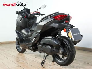YAMAHA X-MAX 125