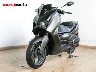 YAMAHA X-MAX 125