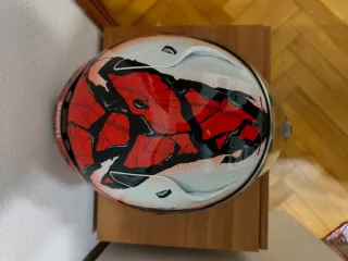 Casco HJC RPHA 11 Carnage