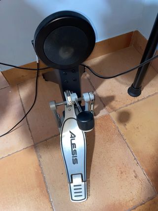 Batería Electrónica Alesis